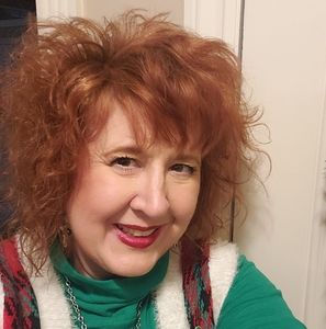 Meet your Posher, Clarissa